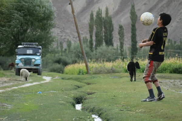 best quality football shirts in pakistan